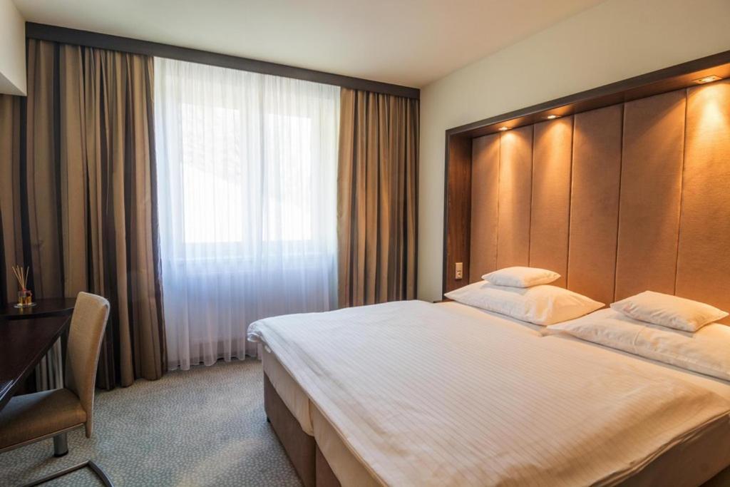 Spa Hotel Lanterna Velke Karlovice Ngoại thất bức ảnh