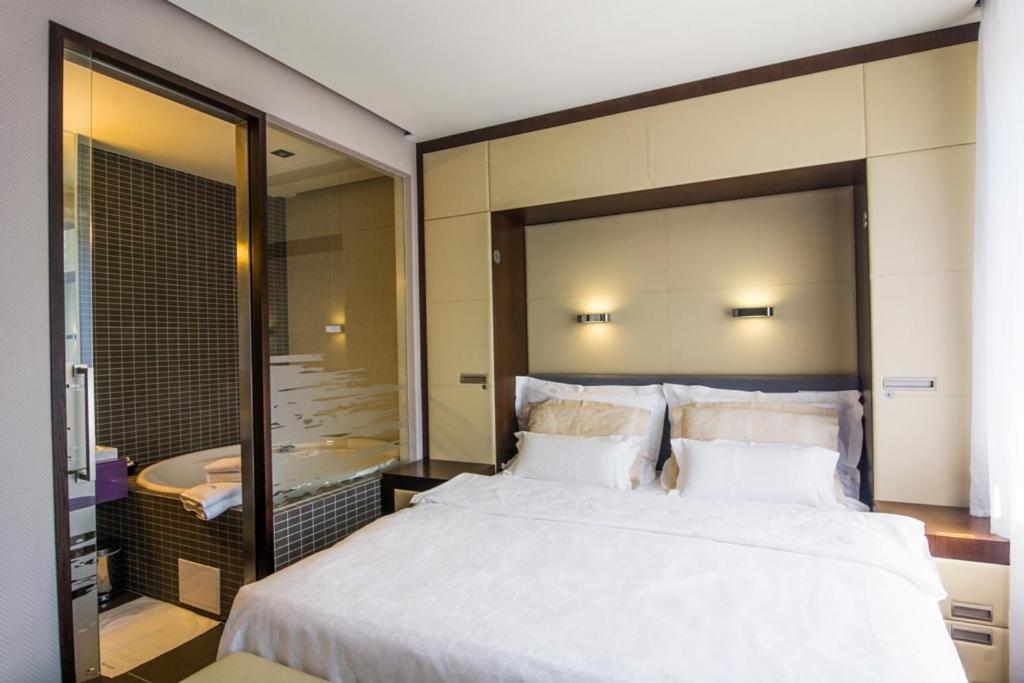 Spa Hotel Lanterna Velke Karlovice Ngoại thất bức ảnh