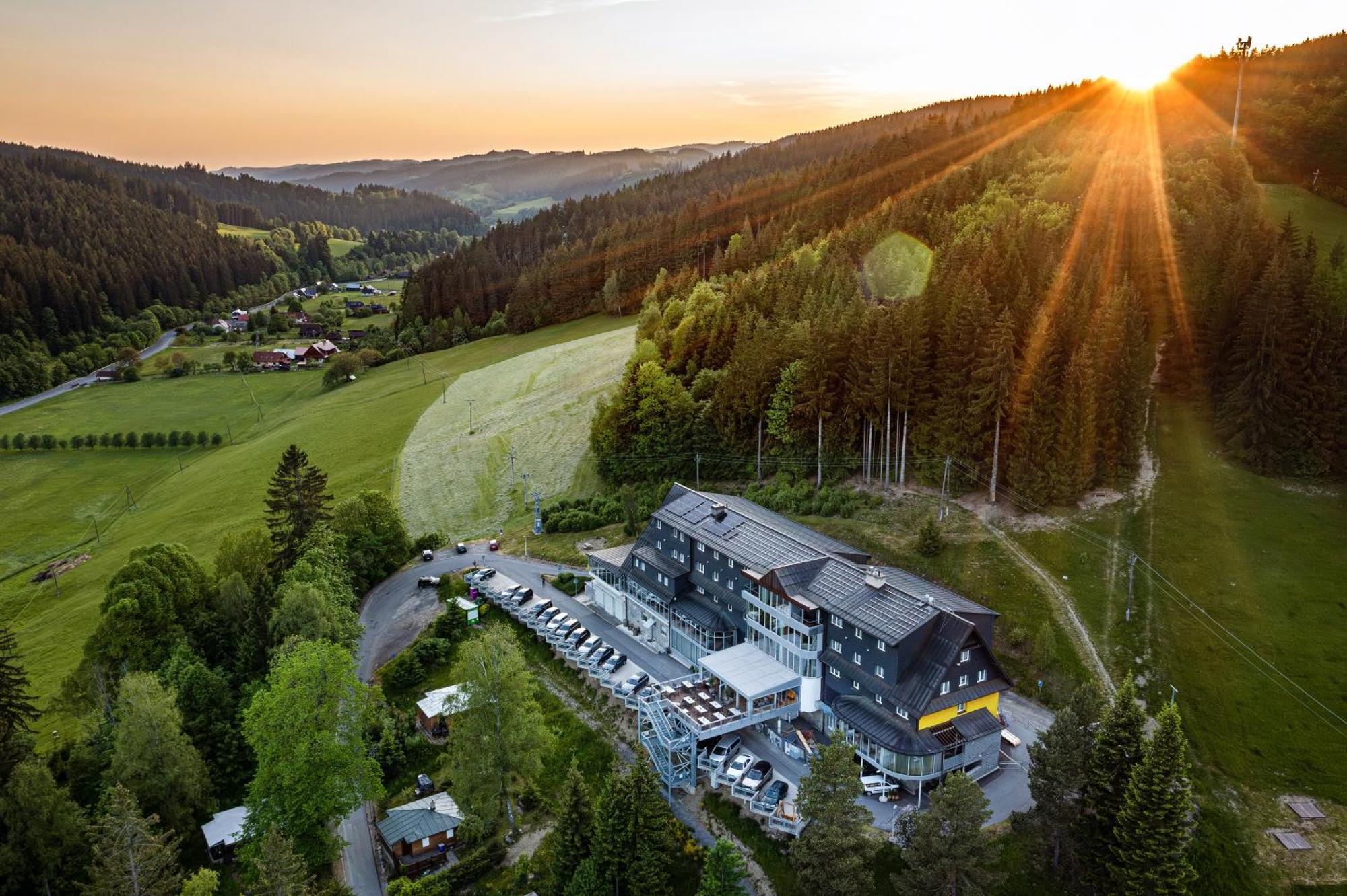 Spa Hotel Lanterna Velke Karlovice Ngoại thất bức ảnh